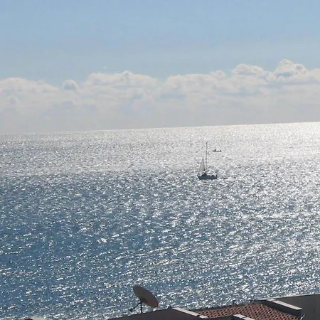 Lazur Hotel