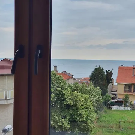 Lazur Hotel 2*