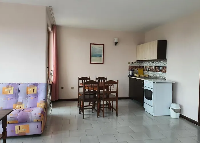 Lazur 2* Ράβντα