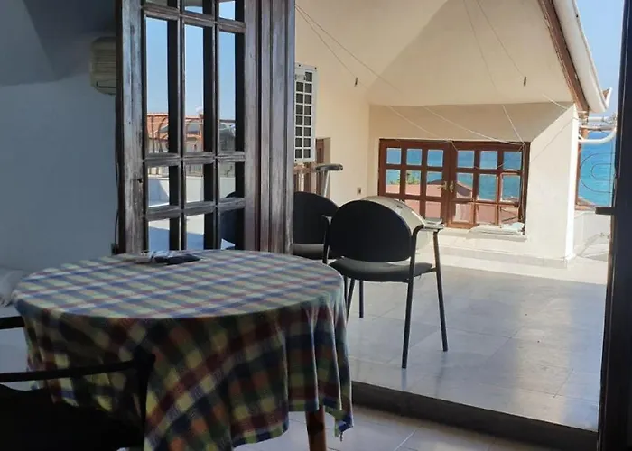 Ξενοδοχείο Lazur