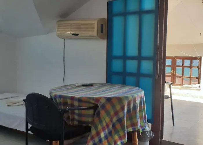 Ξενοδοχείο Lazur